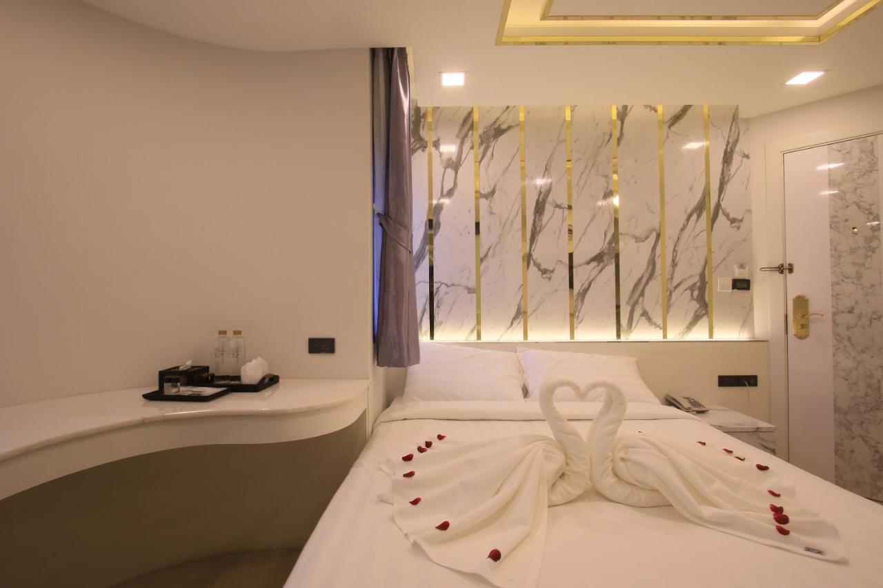 Pratunam Atrium Hotel Bangkok Buitenkant foto